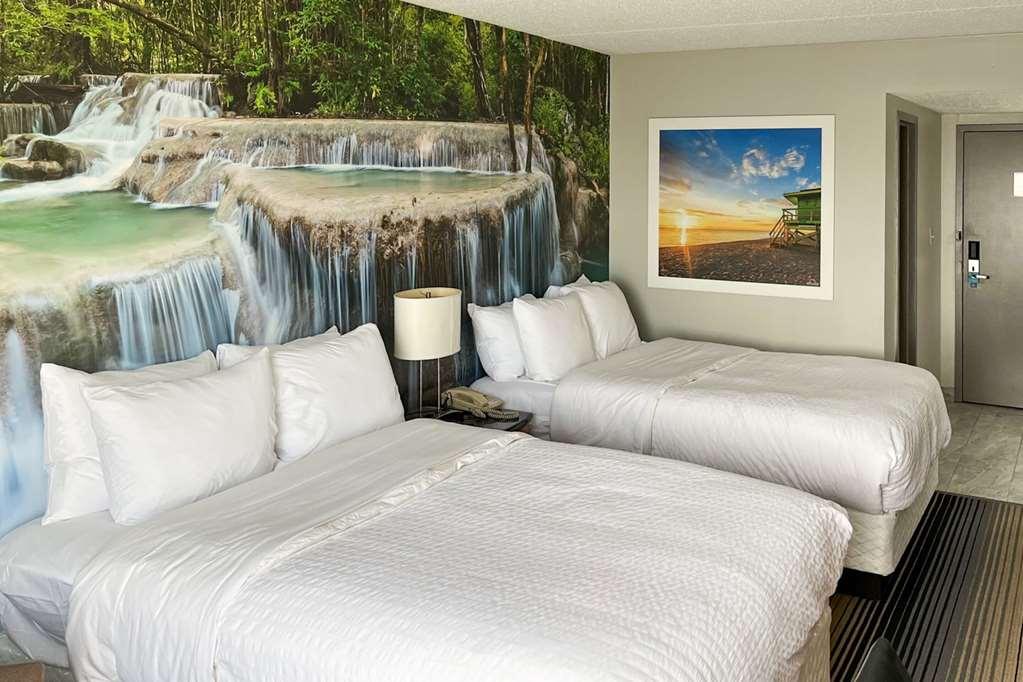 Clarion Pointe Near Erie Casino Hotel Kearsarge Room photo